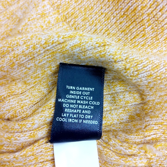 Torrid Mustard Ribbed V Neck Sweater Size 2 - Picture 6 of 8